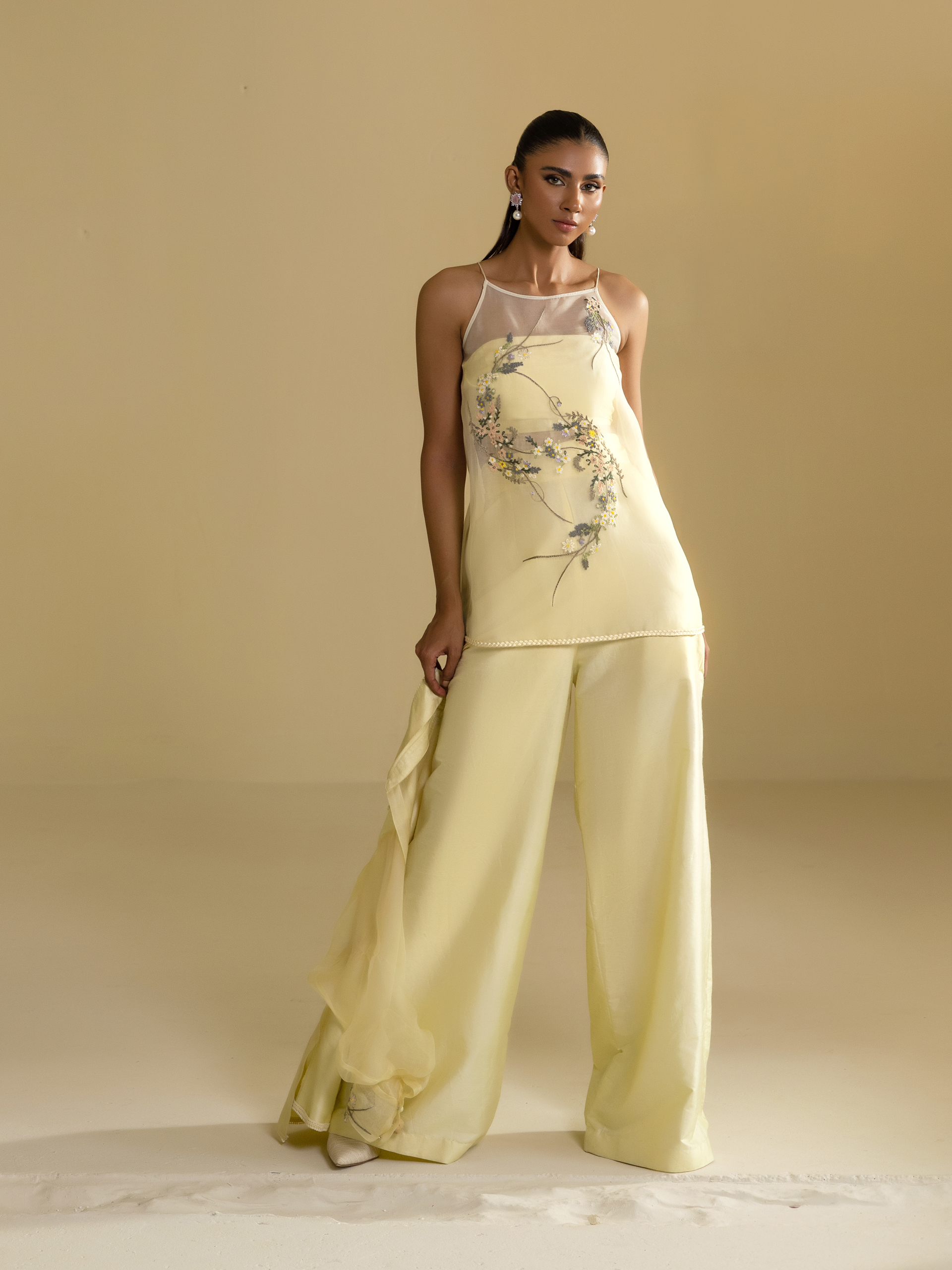 June - Yellow - Image 4