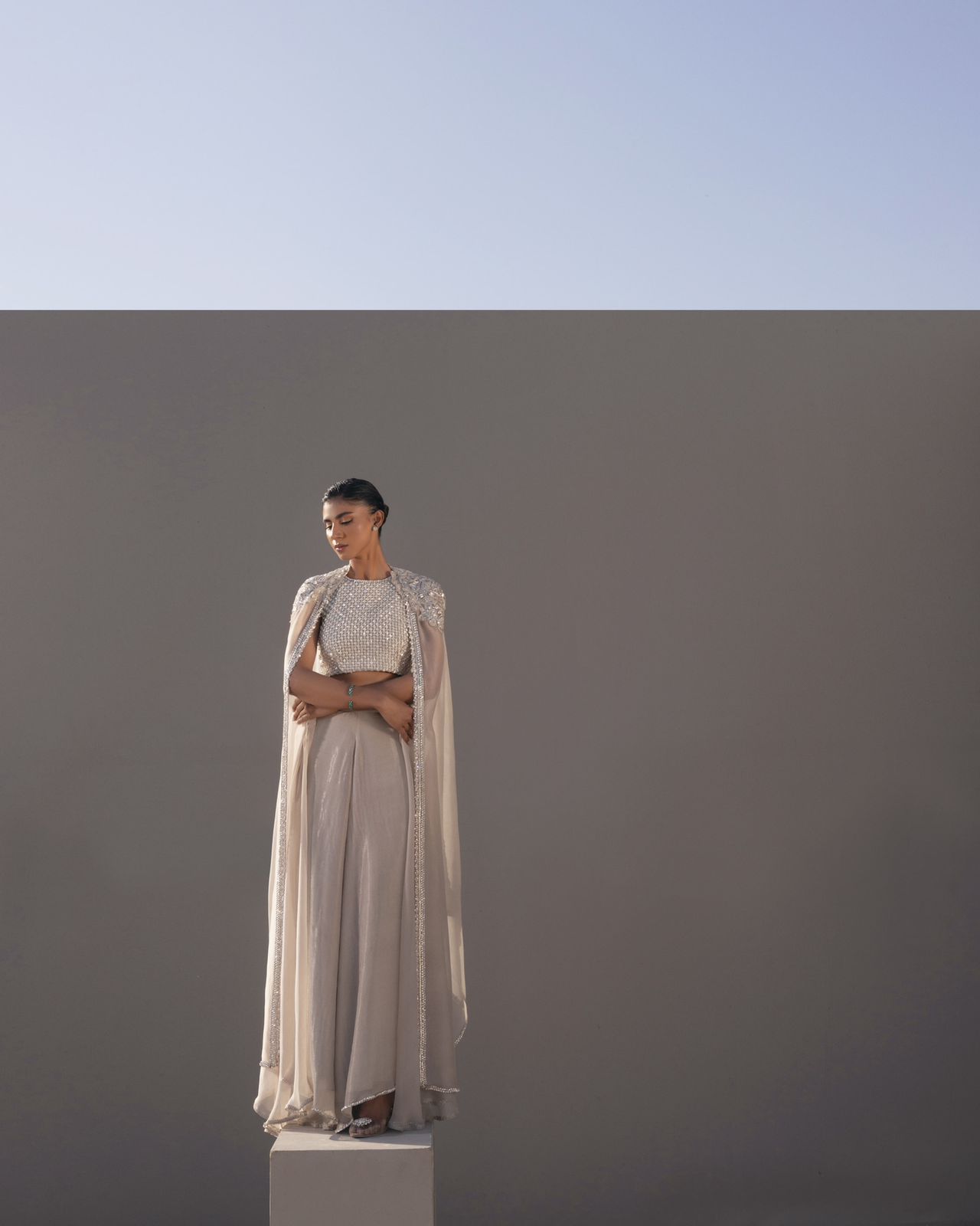 LIV - Image 4