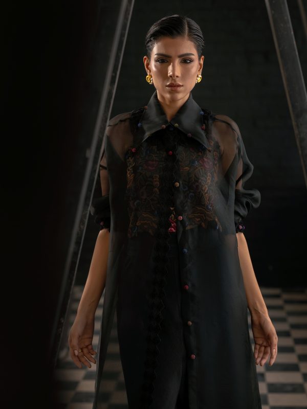 Ilara - Black