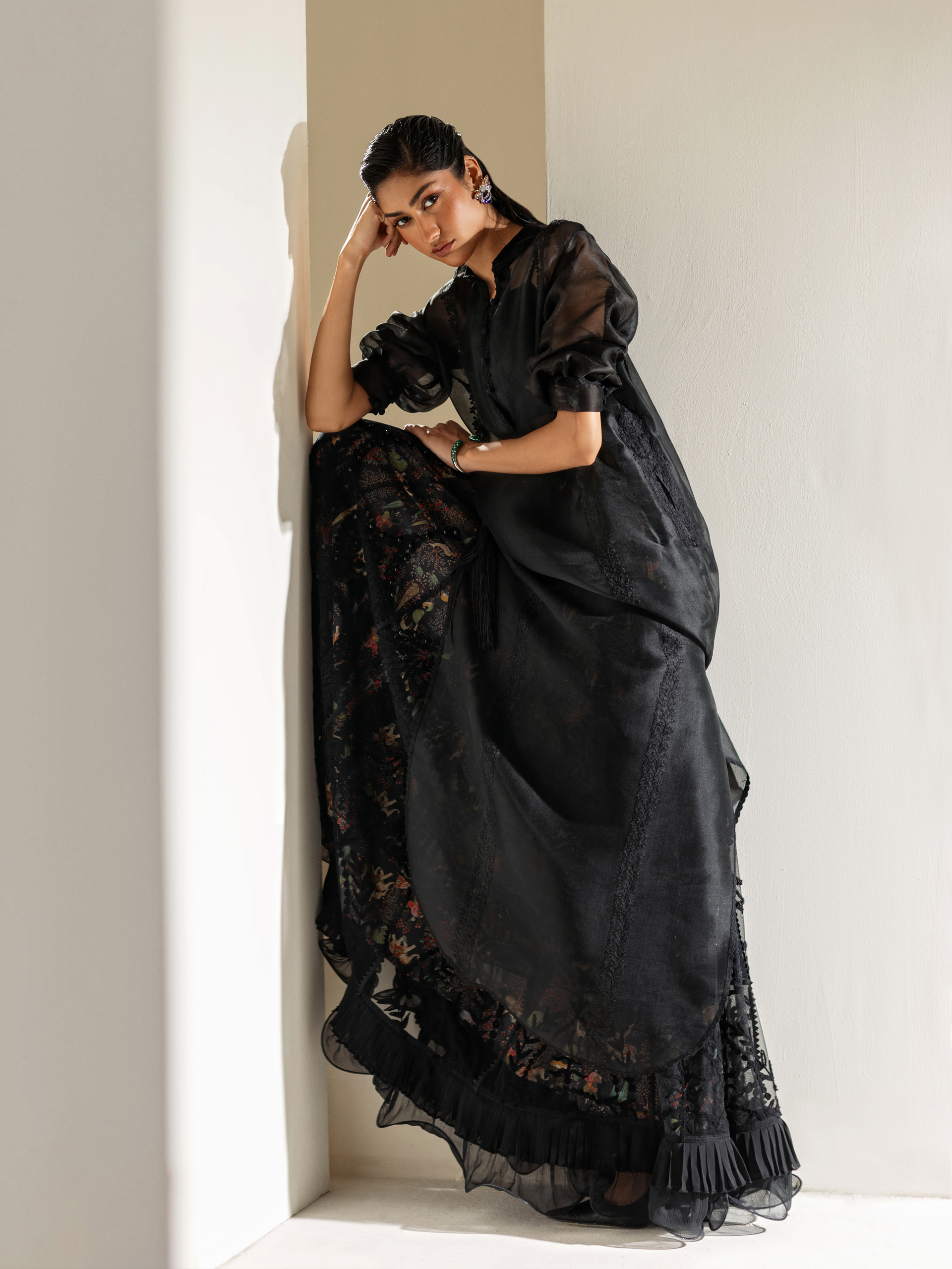 Lyra - Black - Image 4