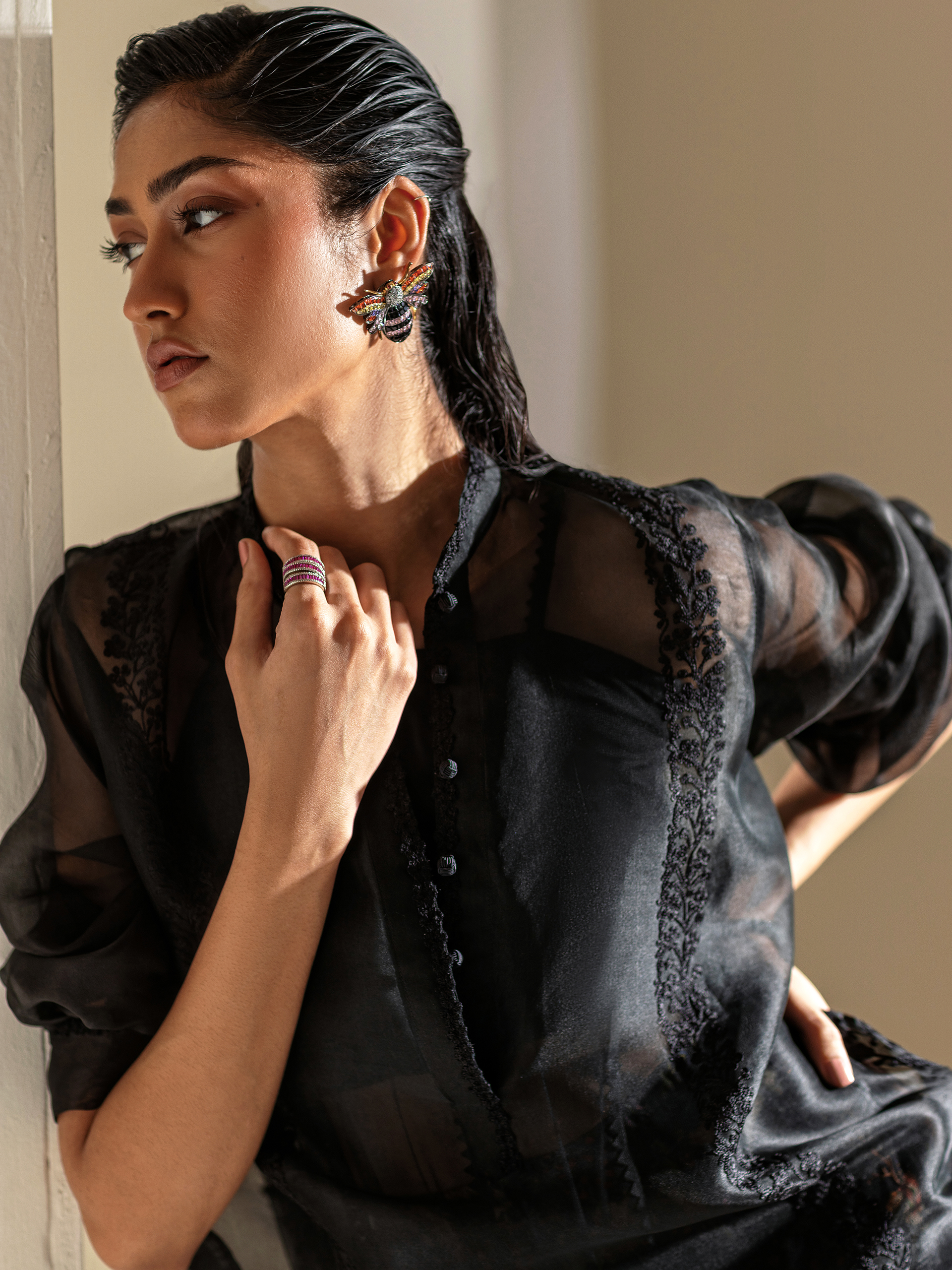 Lyra - Black - Image 5