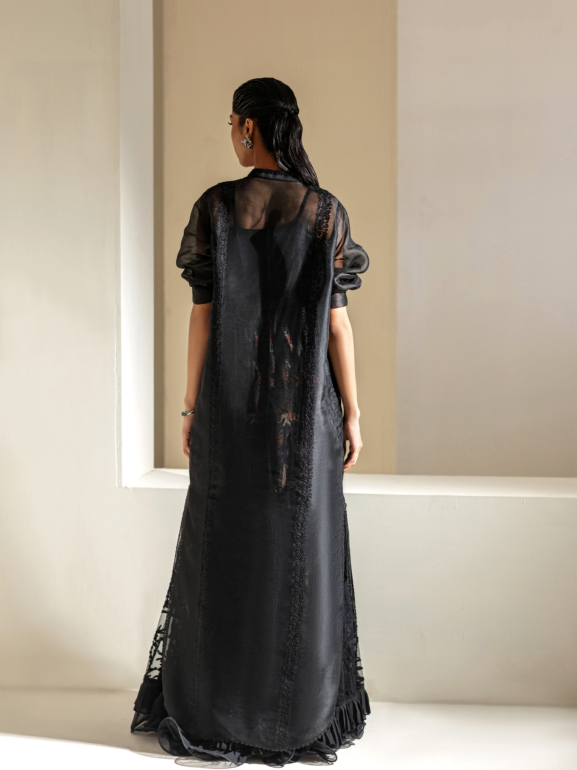 Lyra - Black - Image 3